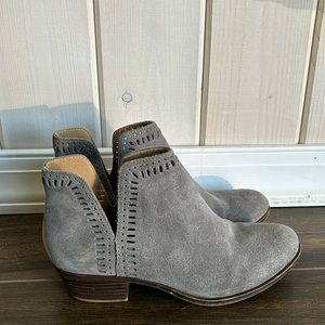 Lucky Brand Bustina Gray Suede Leather Laser Cut Out Block Heel Slip On Booties